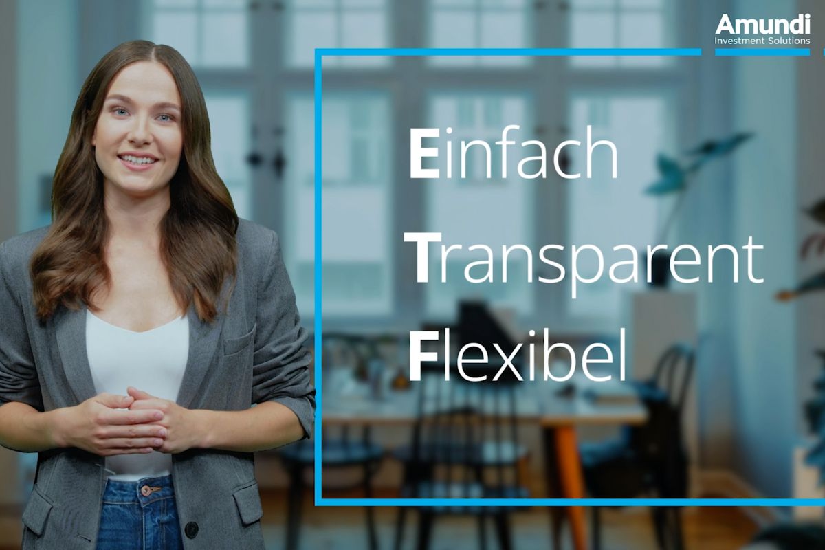 Mitarbeiter von Dräxlmaier in der Produktionshalle